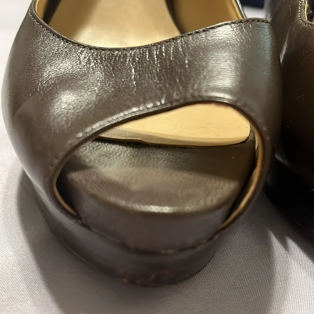 Brown Guess Peep Toe Platforms